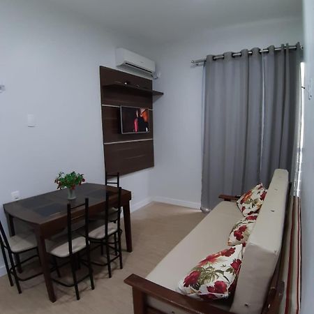 Apartamento Ilha Dos Patos Ingleses Na Beira Do Mar Florianopolis Bilik gambar